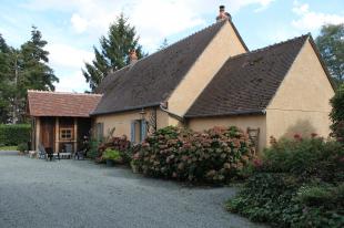 (Vakantie) woning: Preveranges – Ruime woonboerderij met gite op 4.7ha te huur in Cher (Frankrijk)
