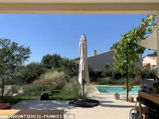 Huis te huur in Var en binnen uw budget van  950 euro voor uw vakantie in Zuid-Frankrijk.
