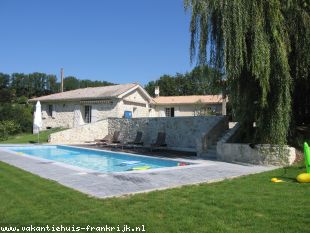 Vakantiehuis: Gerestaureerde hoeve met zwembad te huur in Lot et Garonne (Frankrijk)