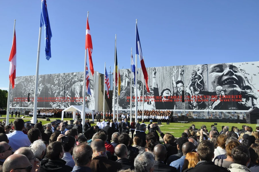 Het oorlogsmuseum Mémorial de Caen legt aan jong en oud alles uit over de oorlog 1940-1945