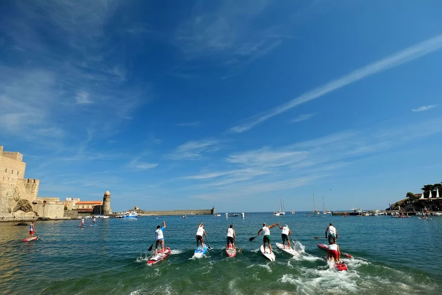 Er is veel plezier te beleven aan verschillende soorten watersporten.